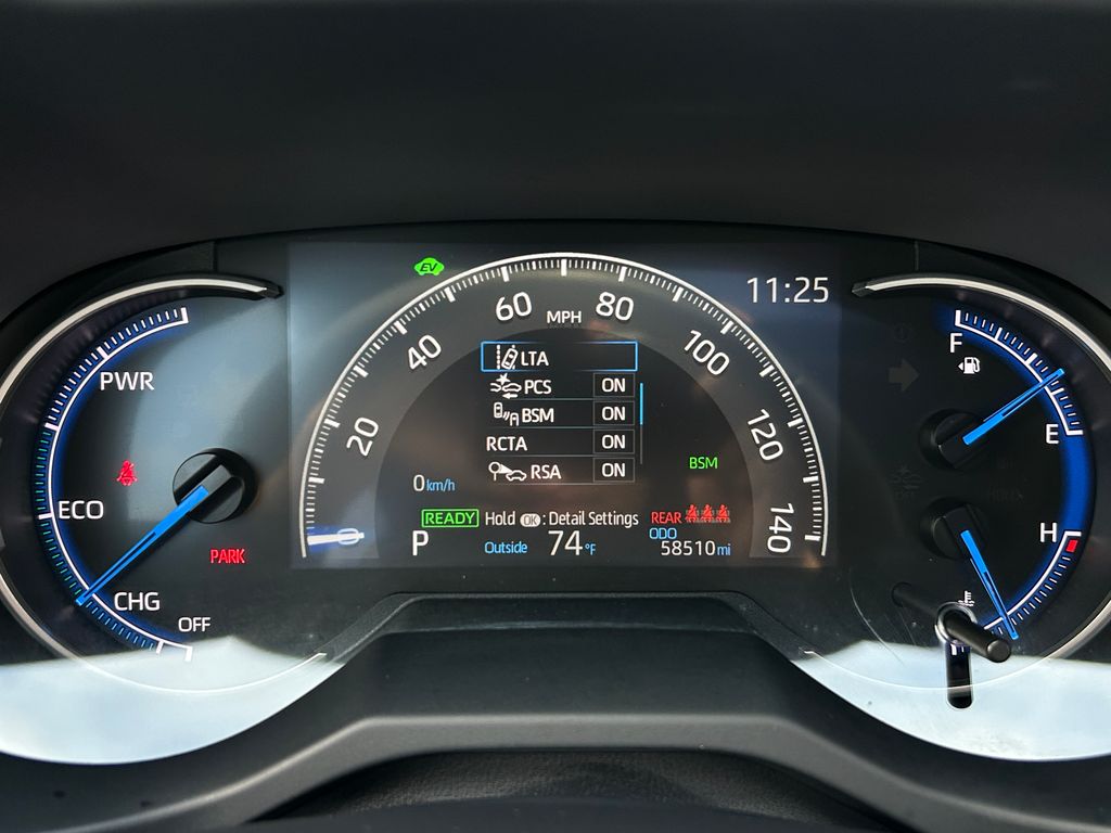 Thumbnail: 2021 Toyota RAV4 - 21