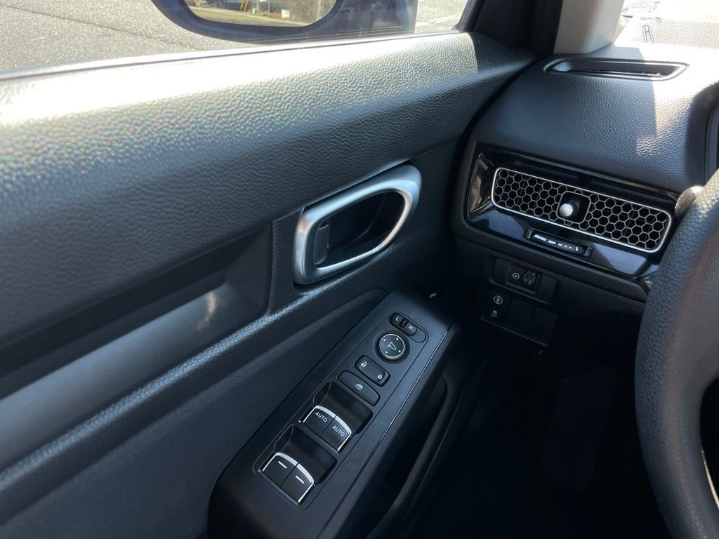 Thumbnail: 2024 Honda Civic - 22