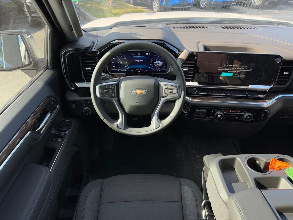 2025 Chevrolet Silverado 1500 LT 17