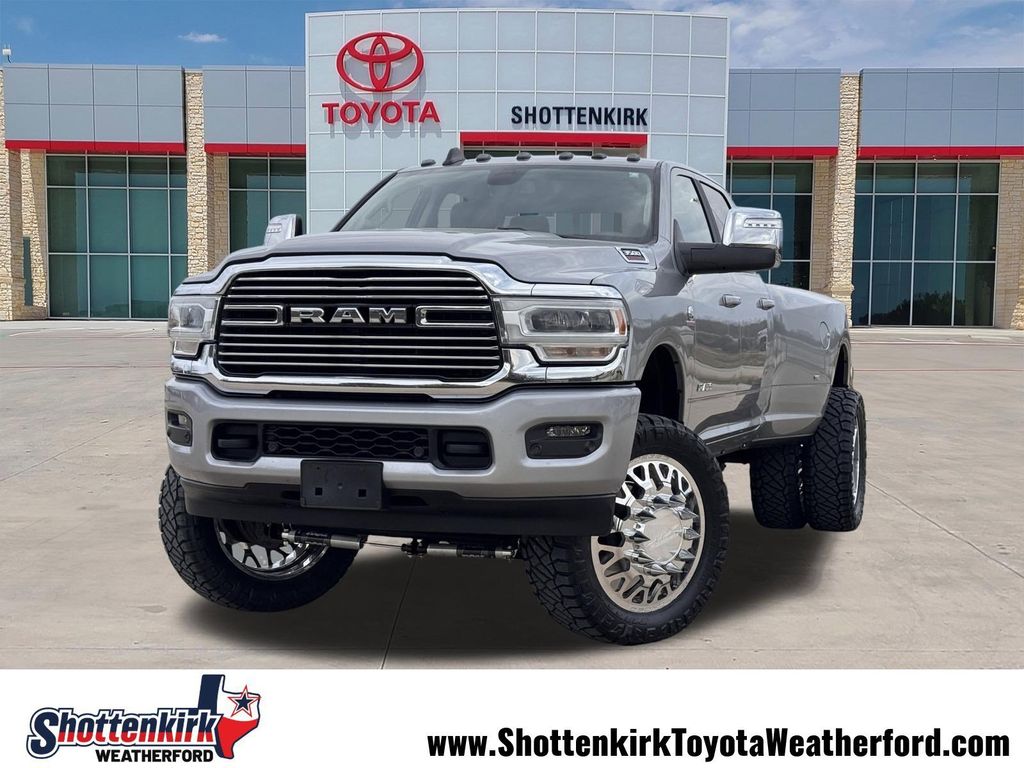 Billet Silver Metallic Clearcoat 2024 RAM 3500 Pickup Truck Four-Wheel Drive 6-Speed Automatic