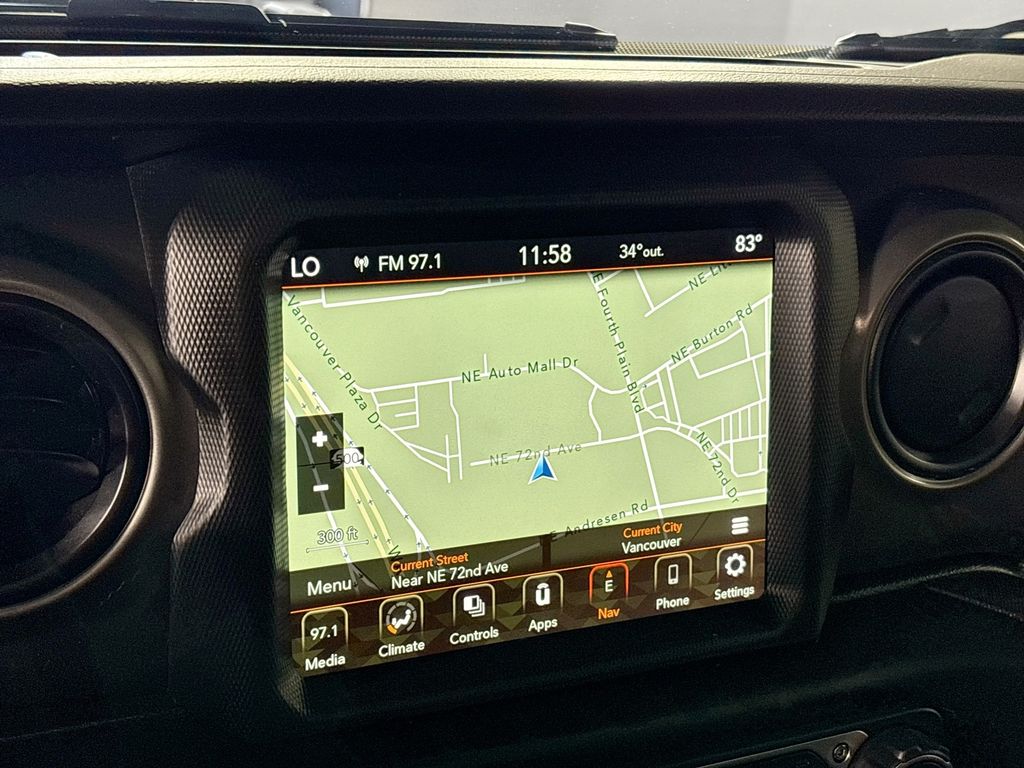 2022 Jeep Gladiator Sport