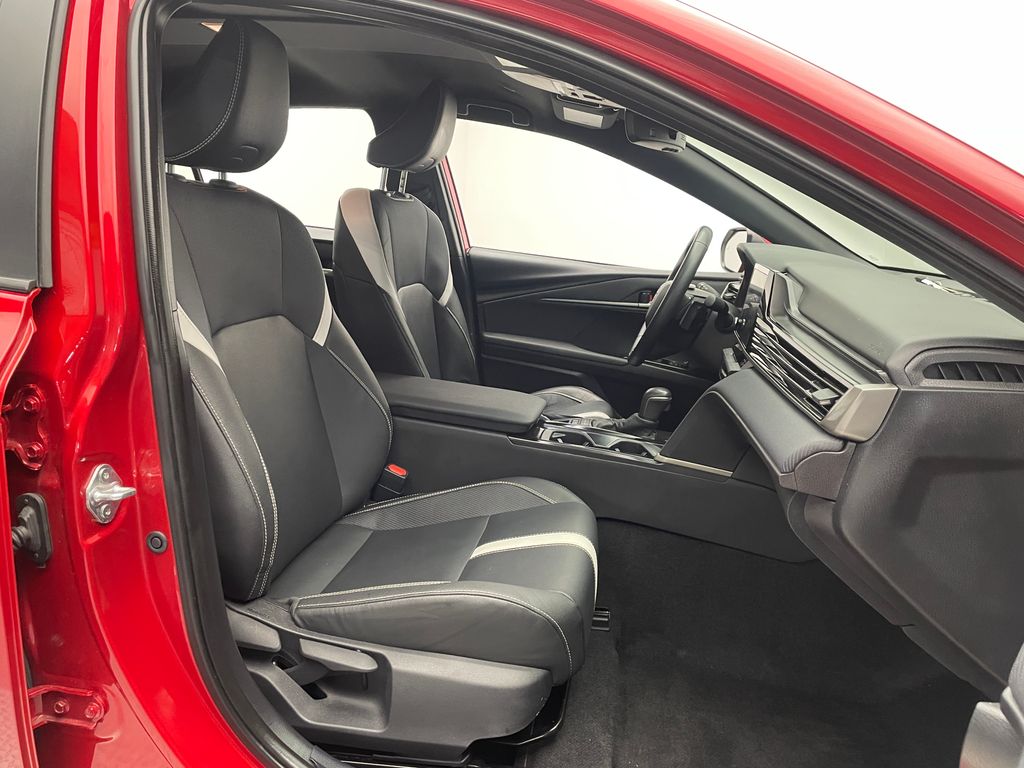 Thumbnail: 2025 Toyota Camry - 16