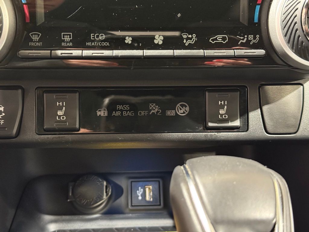 Thumbnail: 2023 Toyota RAV4 - 30