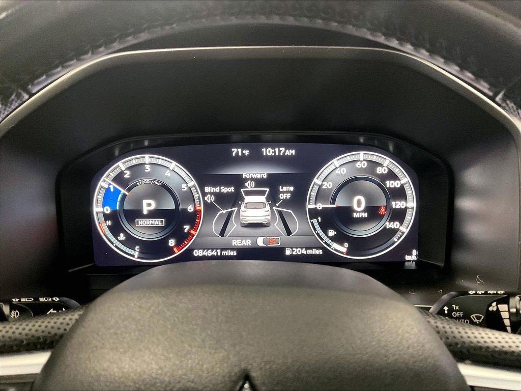 2022 Mitsubishi Outlander — photo 24