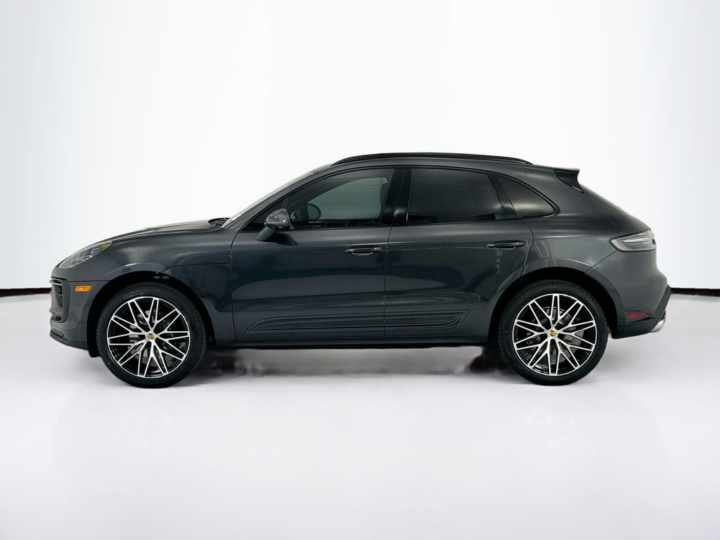 Thumbnail: 2026 Porsche Macan - 2