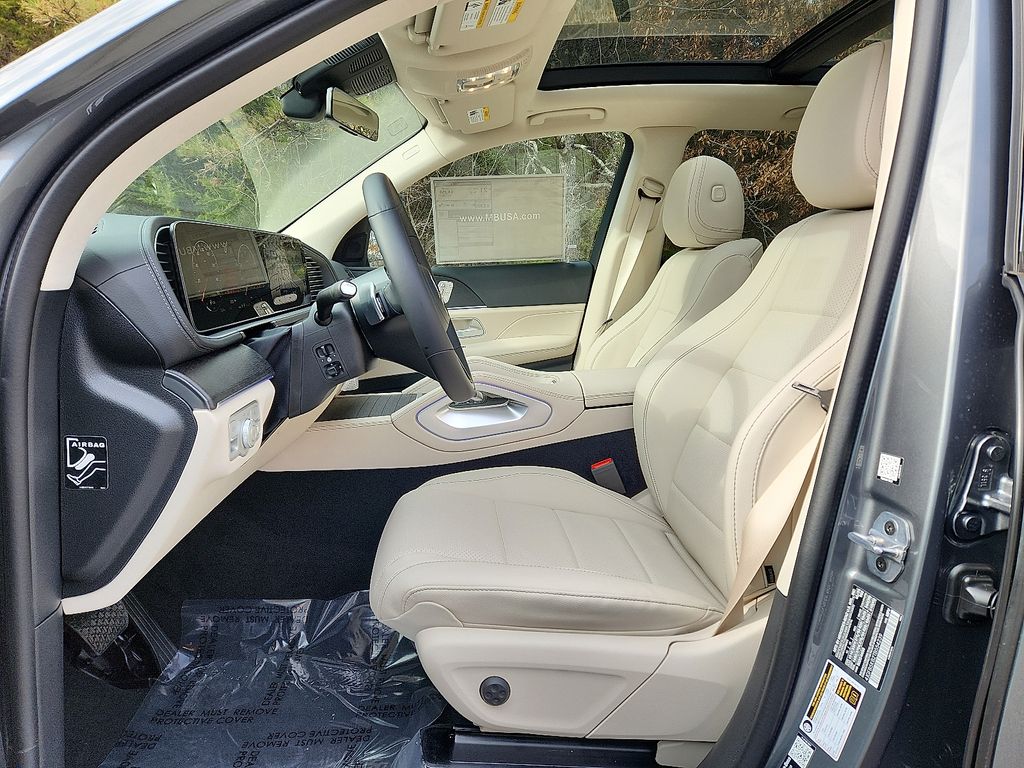 Thumbnail: 2026 Mercedes-Benz GLE - 9