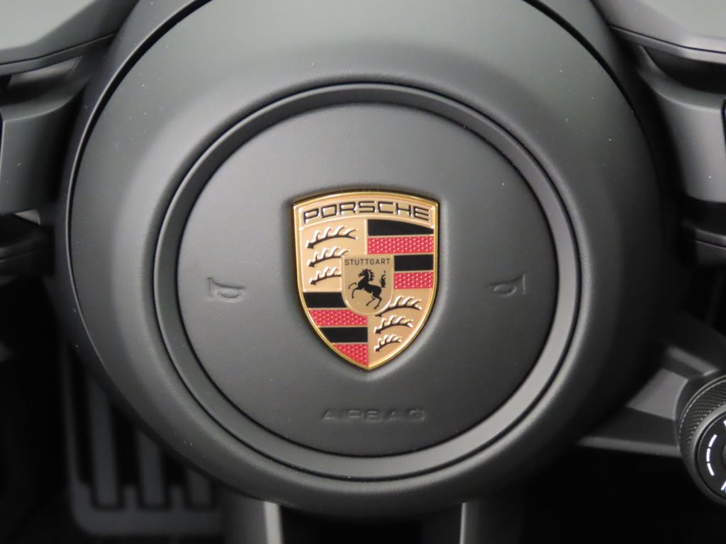 Thumbnail: 2026 Porsche 911 - 21
