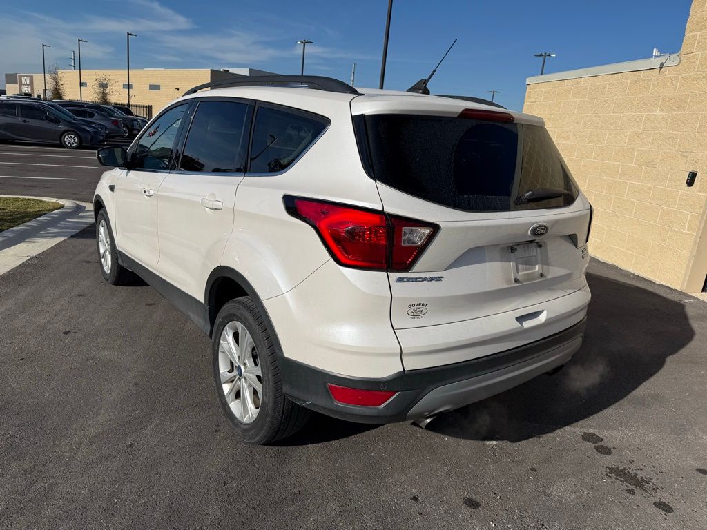 Thumbnail: 2019 Ford Escape - 6