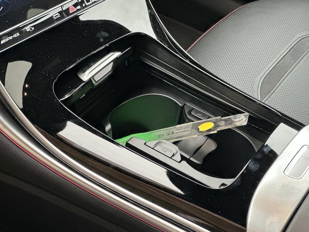 Thumbnail: 2025 Mercedes-Benz C-Class - 24