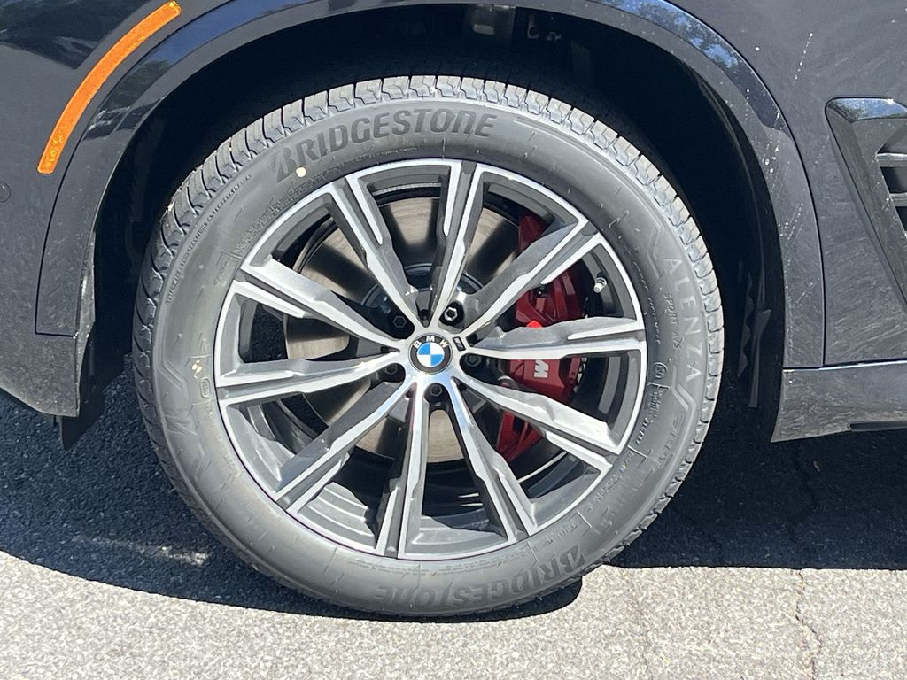 Thumbnail: 2026 BMW X5 - 10
