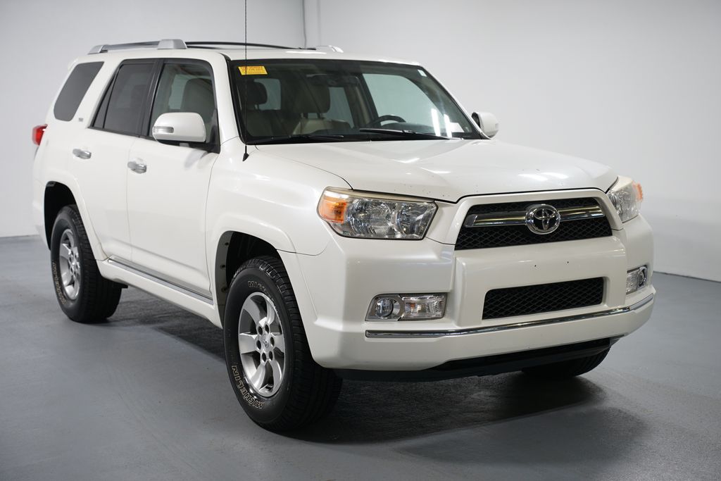 Thumbnail: 2011 Toyota 4Runner - 3