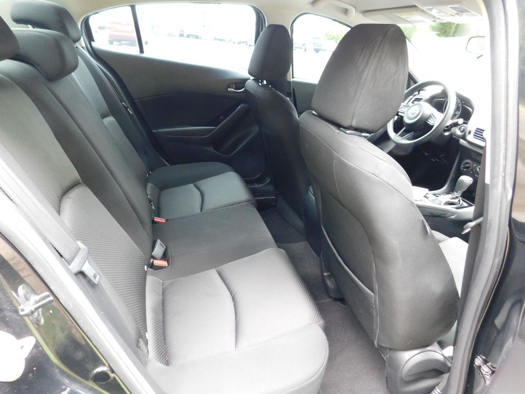 2018 Mazda Mazda3 Sport 5