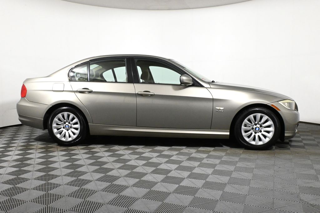 2009 BMW 3 Series 328i xDrive 8