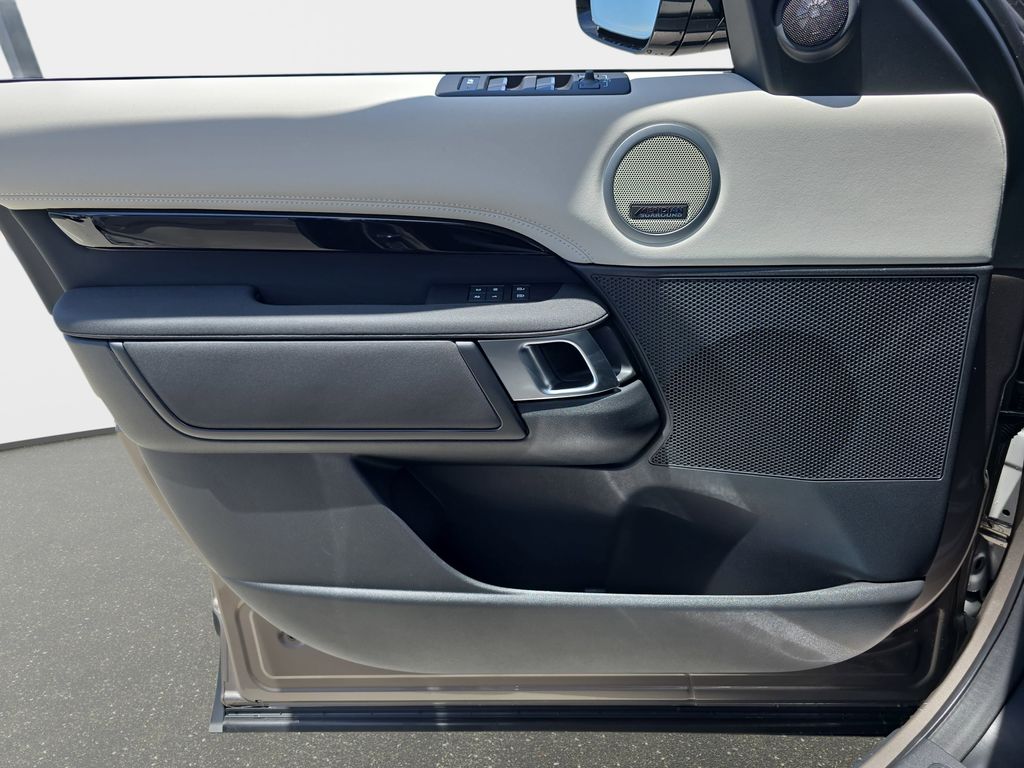 New 2026 Brown Land Rover S image 29