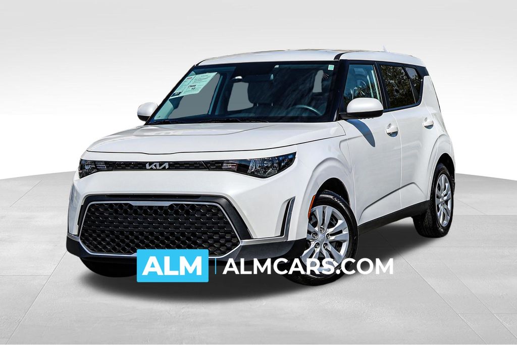 Snow White Pearl 2025 Kia Soul LX FWD SUV / Crossover Front-Wheel Drive Continuously Variable Transmission