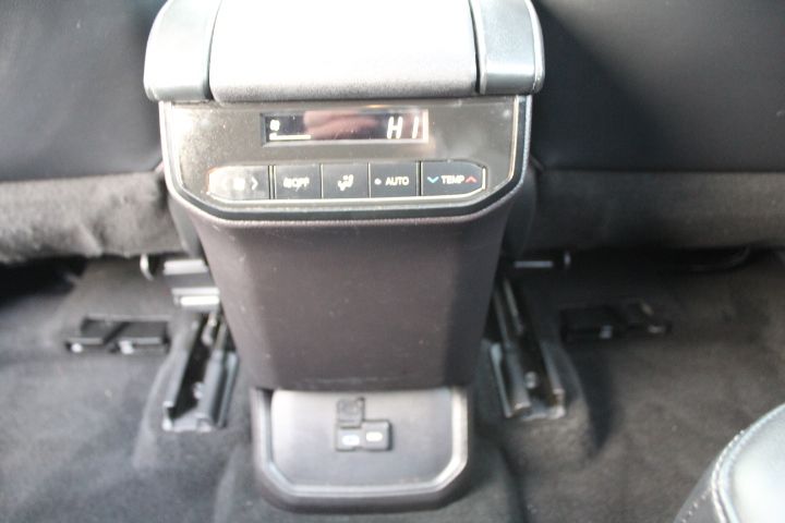 Used Car 2022 Toyota Highlander  Xse For Sale Under $35,000 In Georgetown, Texas