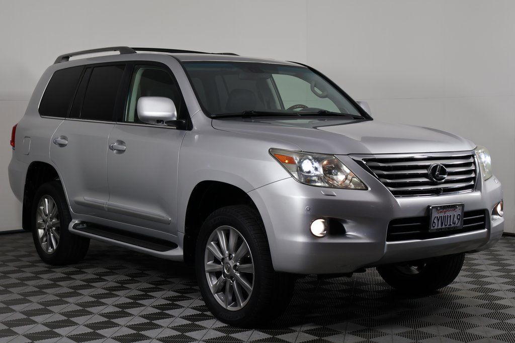 2011 Lexus LX 570 3