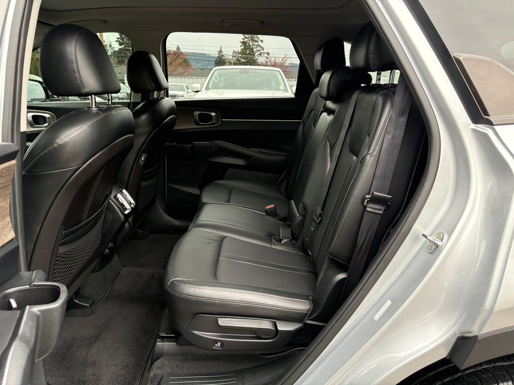 2022 Kia Sorento S