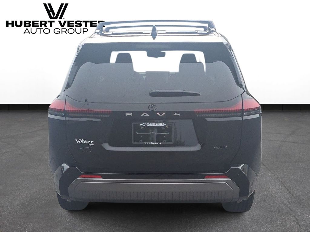 2026 Toyota RAV4 XSE - Photo 7