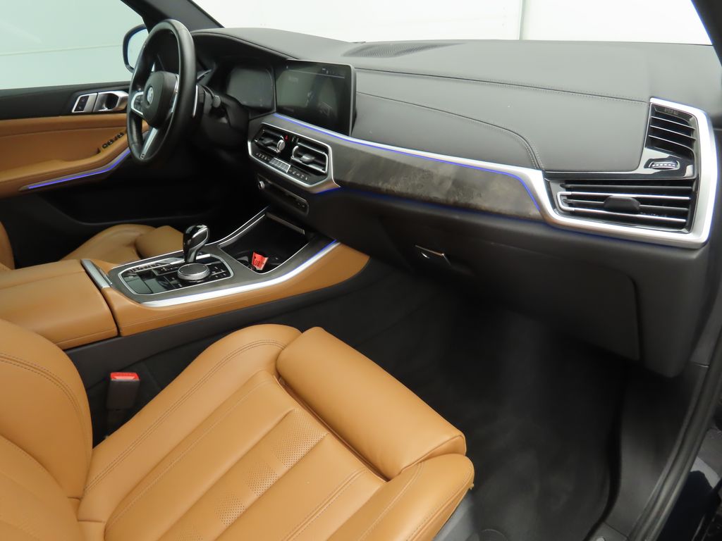 Thumbnail: 2022 BMW X5 - 16