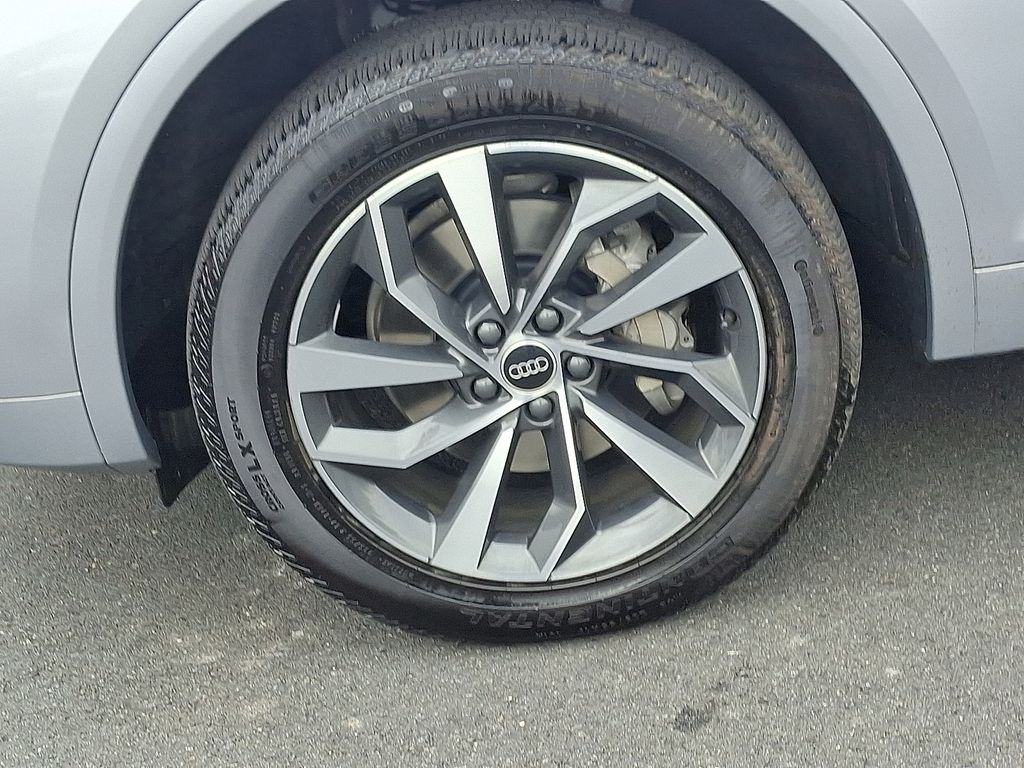 Thumbnail: 2022 Audi Q5 - 8