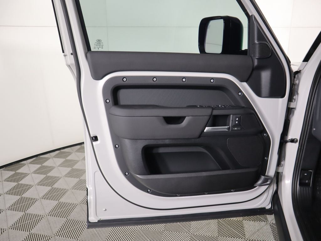 Thumbnail: 2026 Land Rover Defender - 26