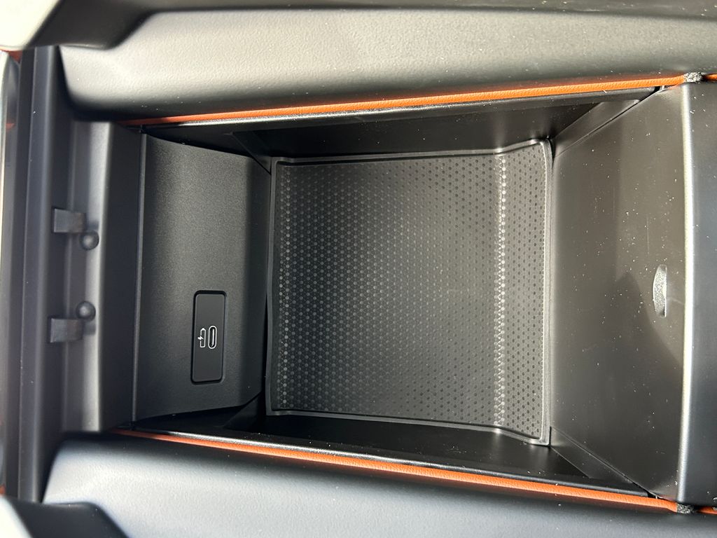 Thumbnail: 2026 BMW X7 - 29