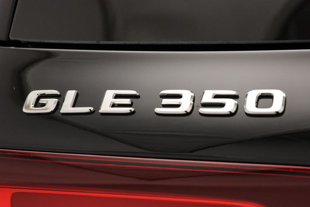 Thumbnail: 2026 Mercedes-Benz GLE - 9