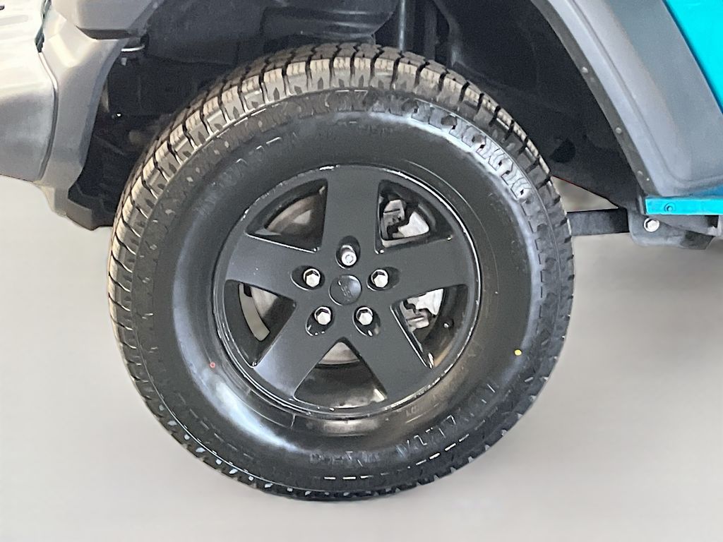 Used 2020 Bikini Pearlcoat Jeep Unlimited Sport S image 29