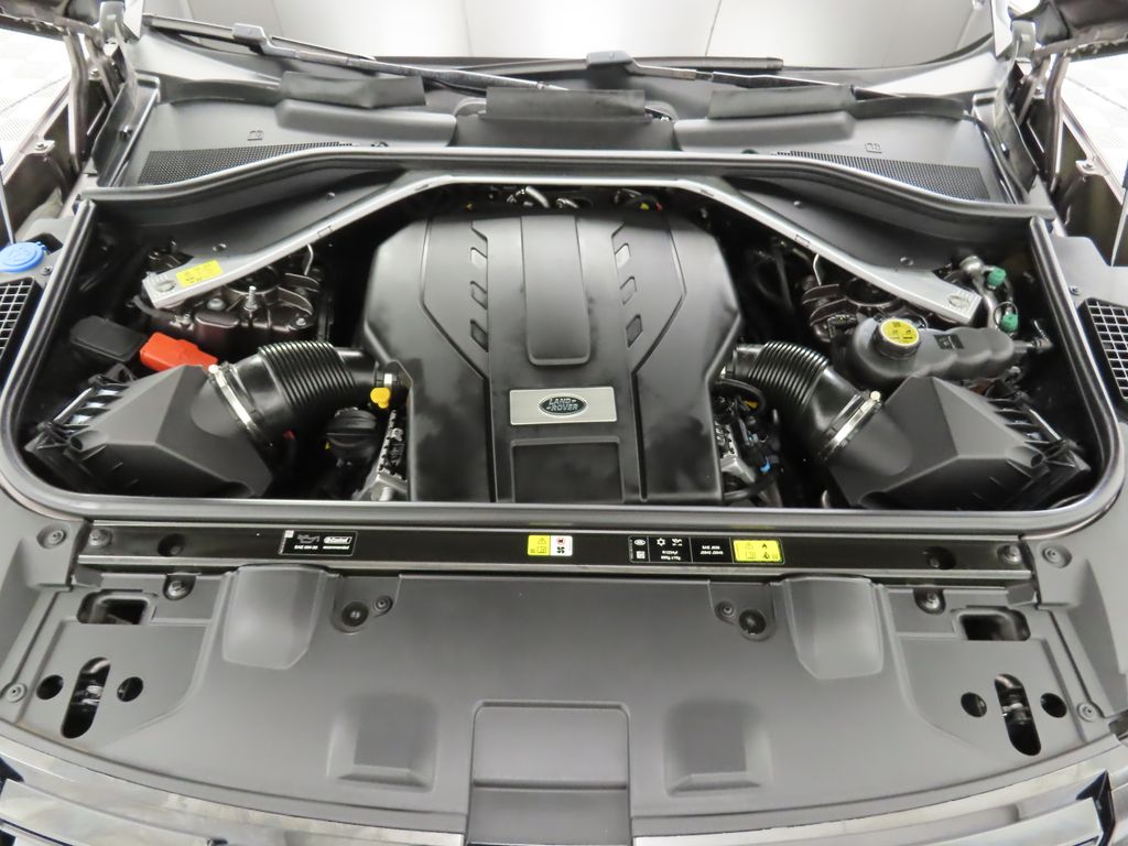 Thumbnail: 2022 Land Rover Range Rover - 29