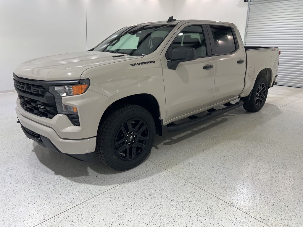 2026 Chevrolet Silverado 1500 Custom Crew Cab 4WD