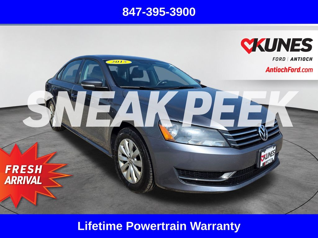 Platinum Gray Metallic 2015 Volkswagen Passat Sedan Front-Wheel Drive 6-Speed Automatic