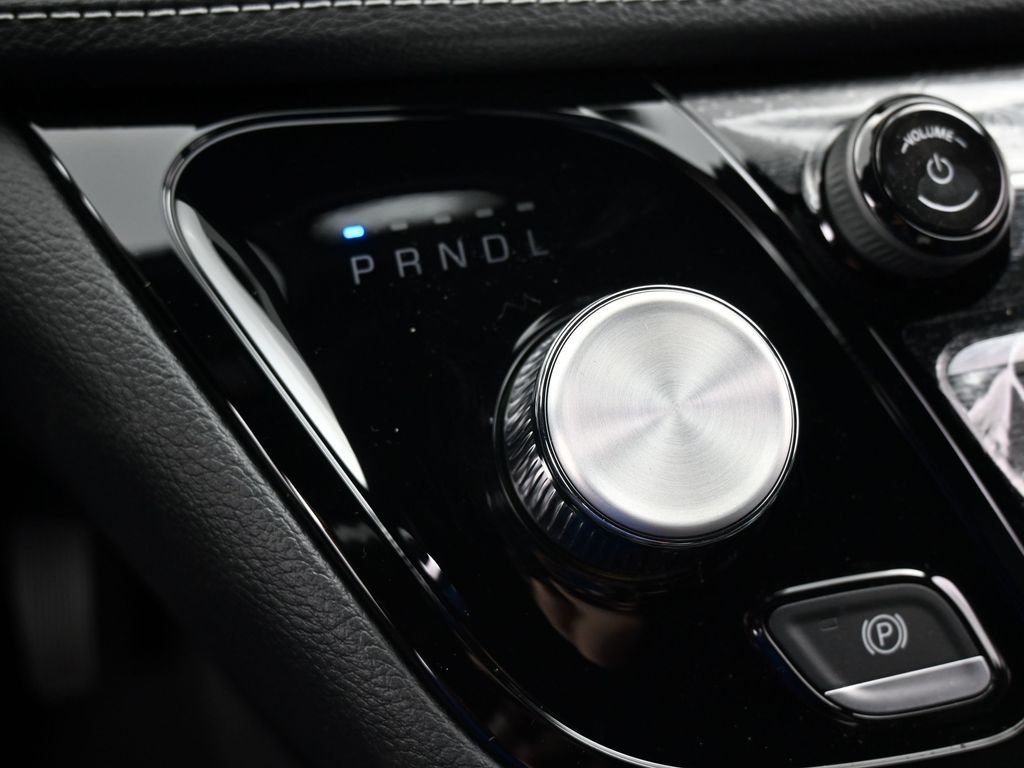 New 2026 Diamond Black Crystal Pearlcoat Chrysler Select image 22
