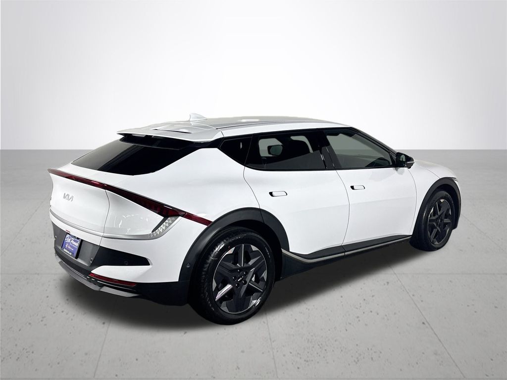 2025 Kia EV6 Light