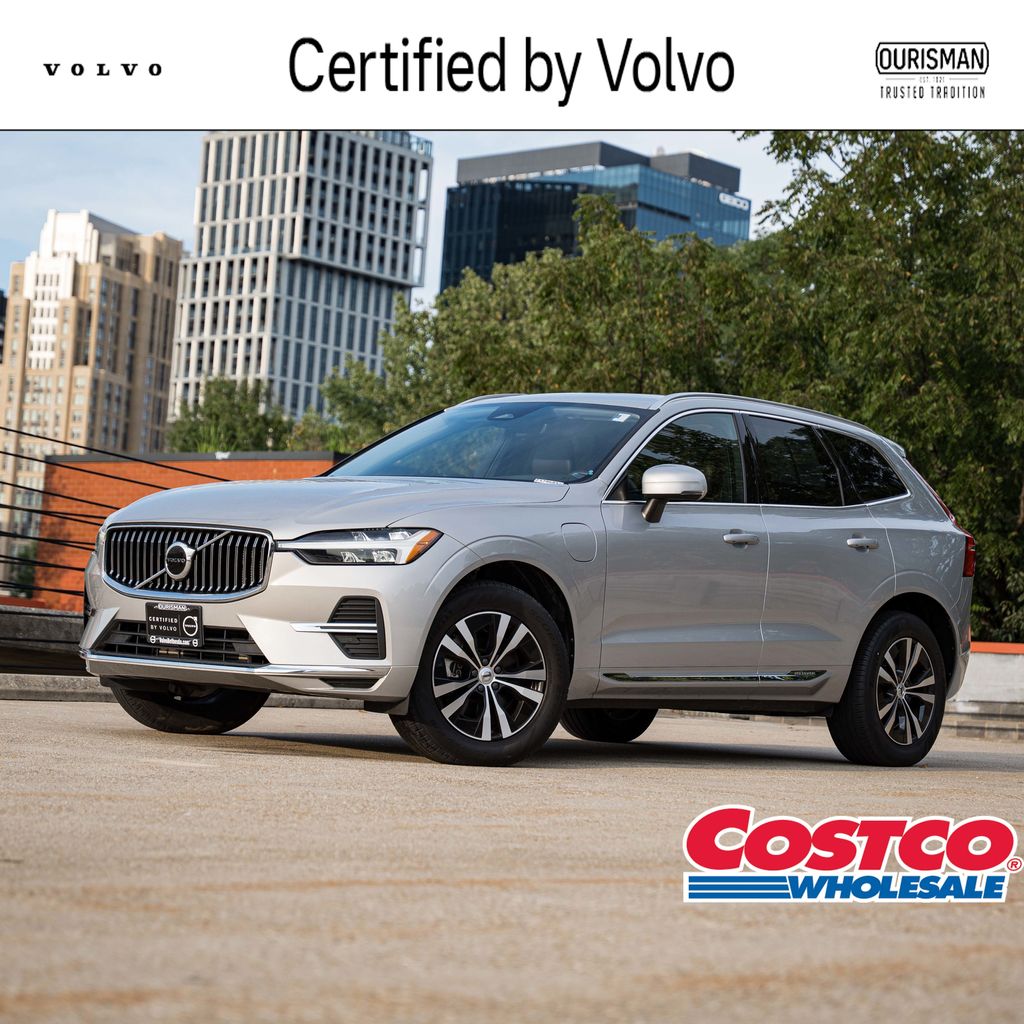 2023 Volvo XC60 Recharge T8 Core Bright Theme eAWD    