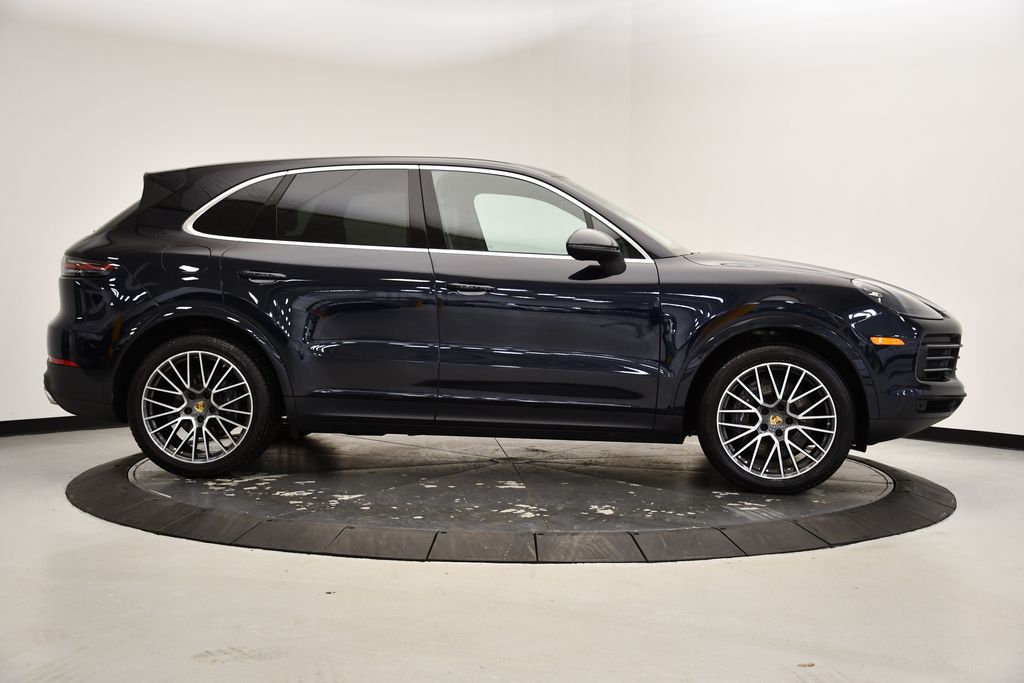 2021 Porsche Cayenne Base 6