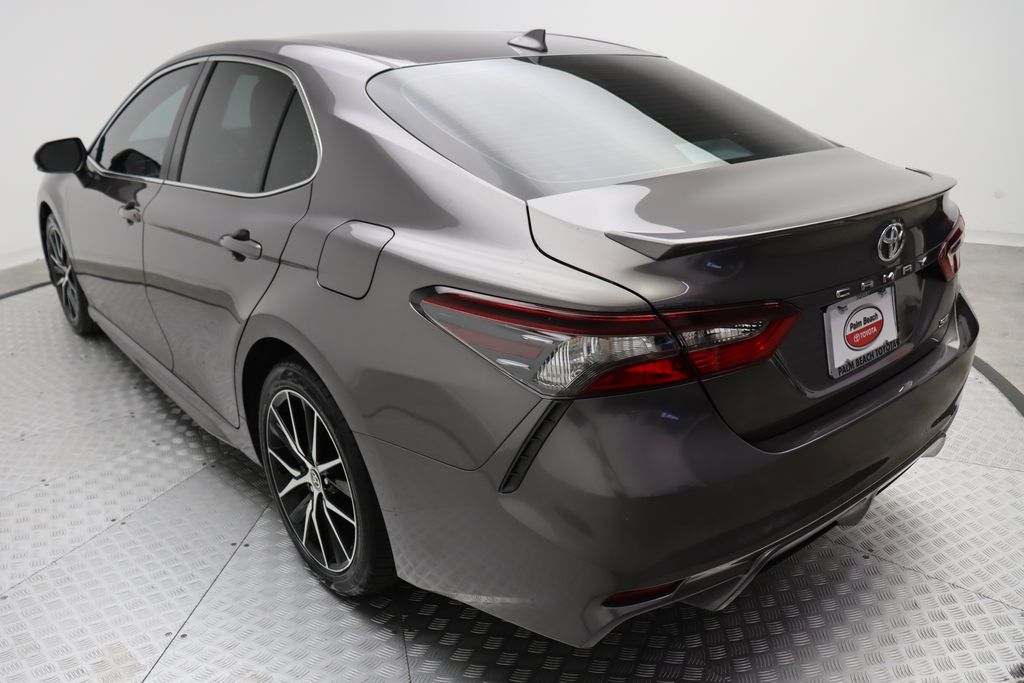 2022 Toyota Camry SE 11