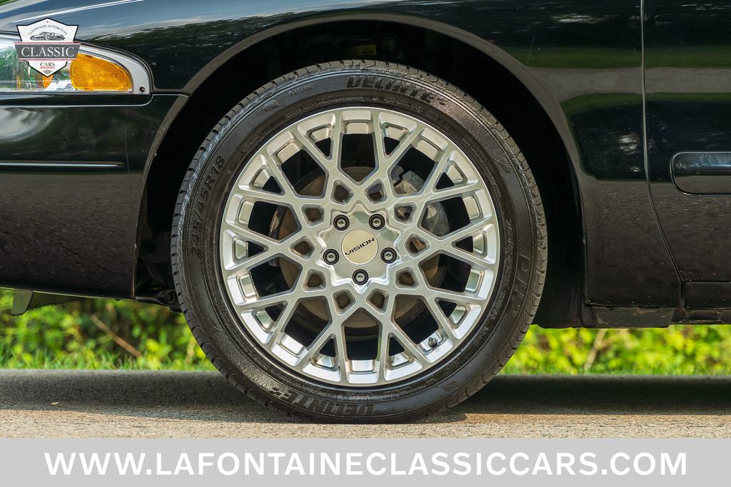 1997 Lincoln Mark VIII 19