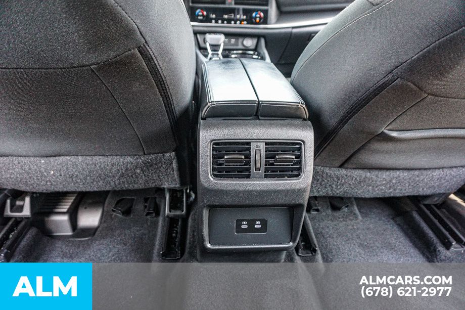 Used 2024 Silver Nissan SV image 30