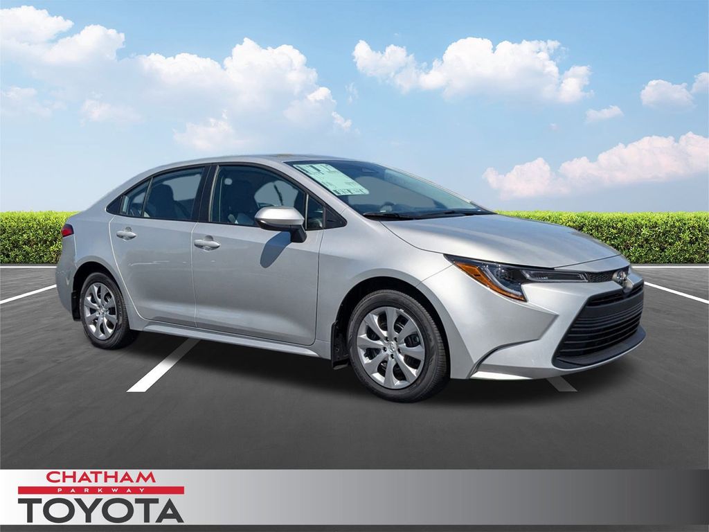2026 Toyota Corolla LE's photo