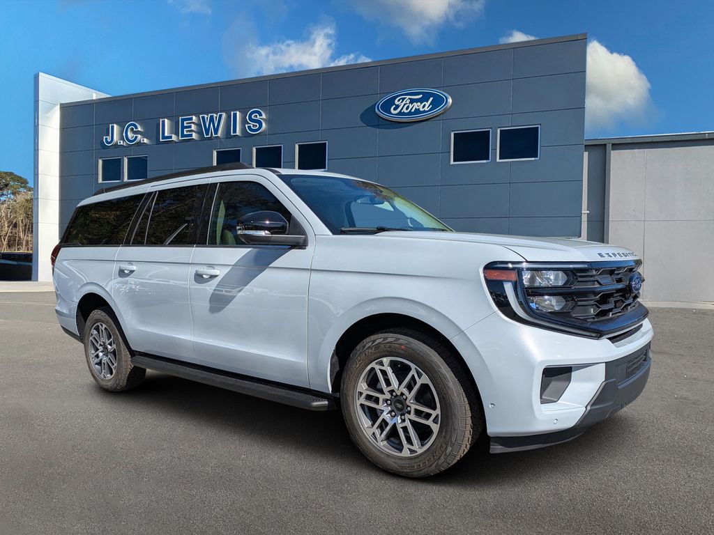 2025 Ford Expedition Active's photo