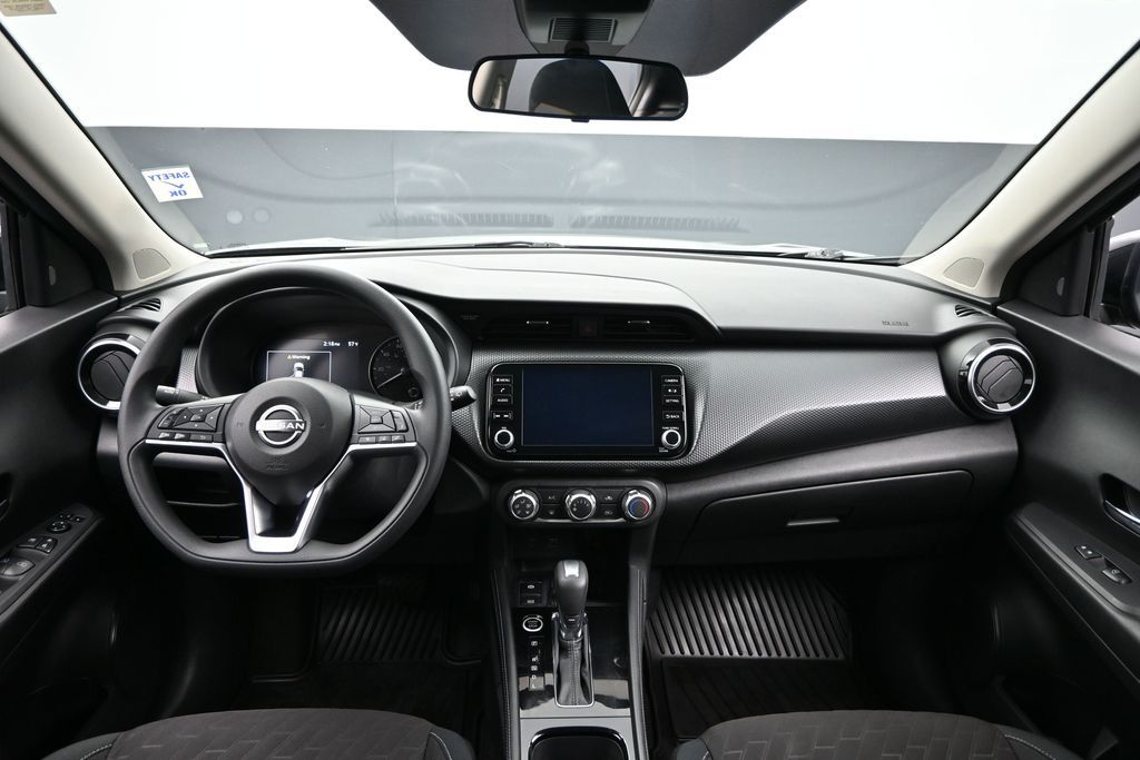 2024 Nissan Kicks SV Xtronic CVT