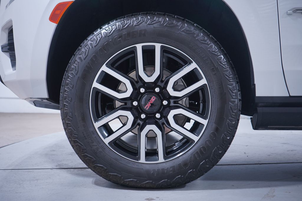 Thumbnail: 2024 GMC Yukon - 2