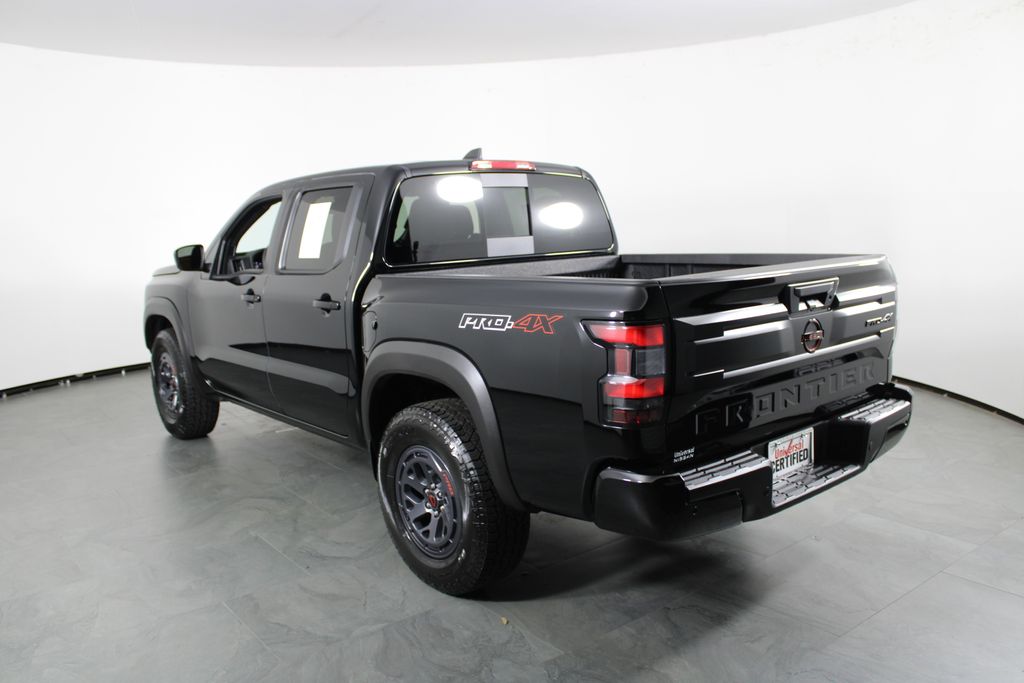 View vehicle photo 4