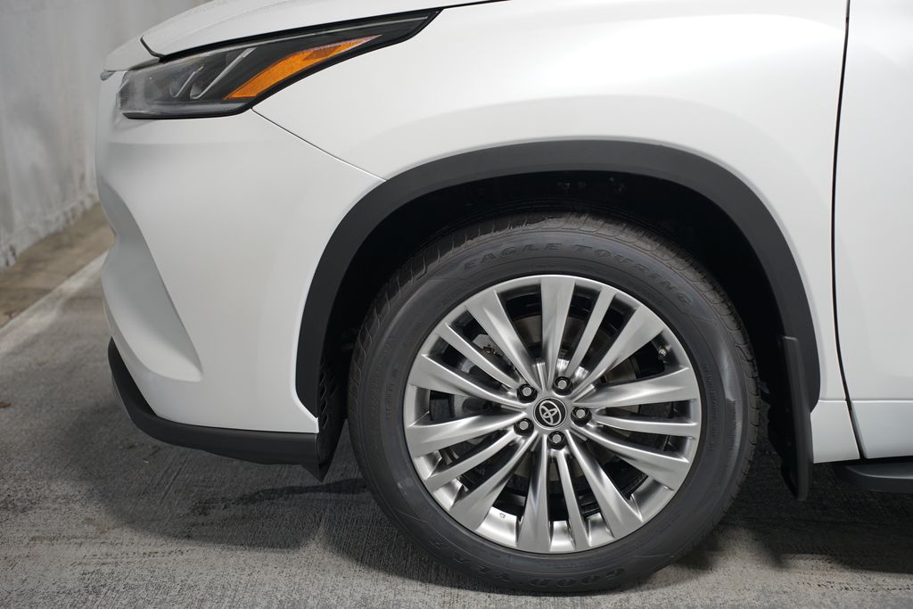 2025 Toyota Highlander Platinum 5