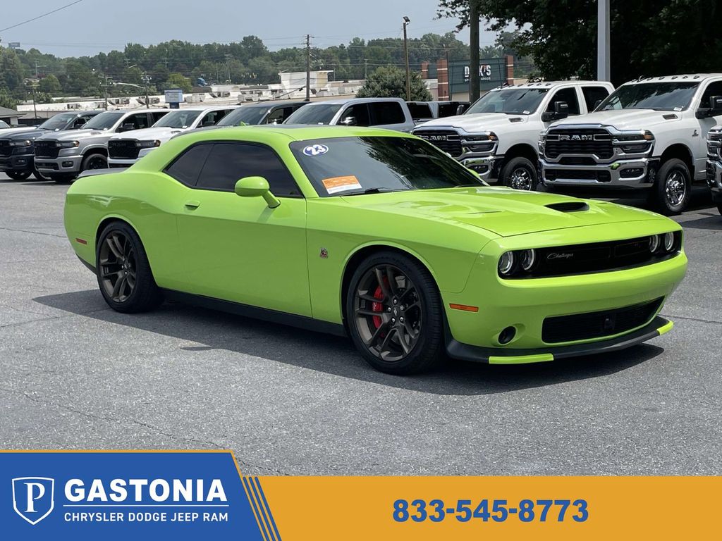 Green (Sublime Metallic) 2023 Dodge Challenger Coupe Rear-Wheel Drive 8-Speed Automatic
