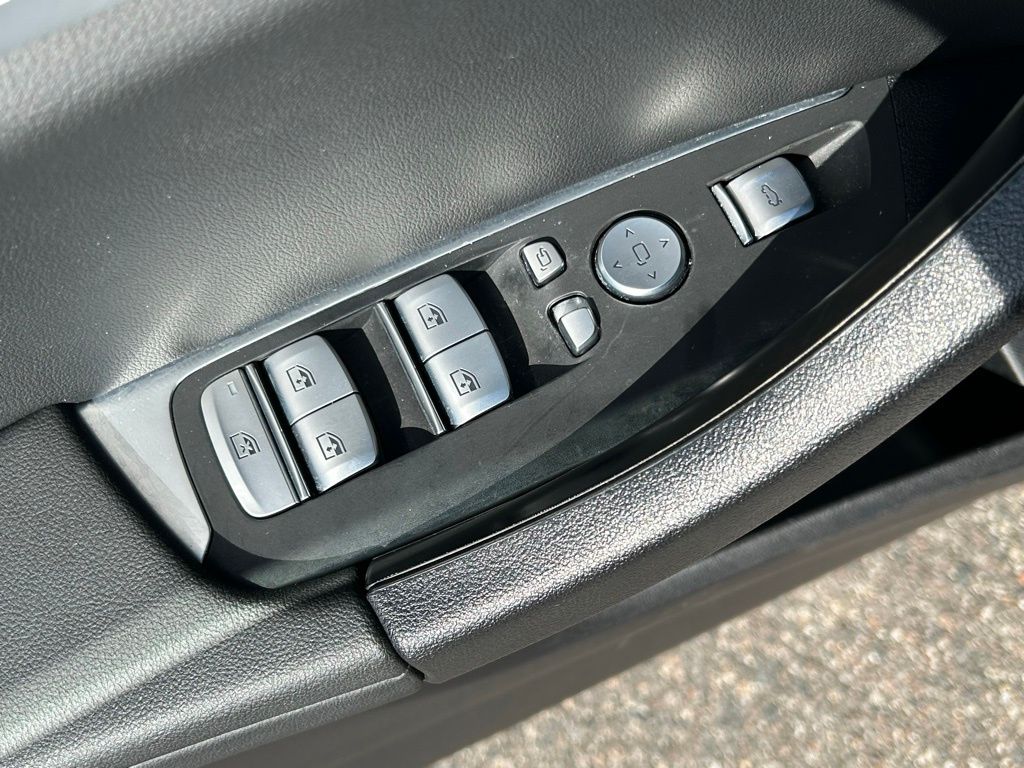 Used 2024 Dark Graphite Metallic BMW sDrive30i image 80