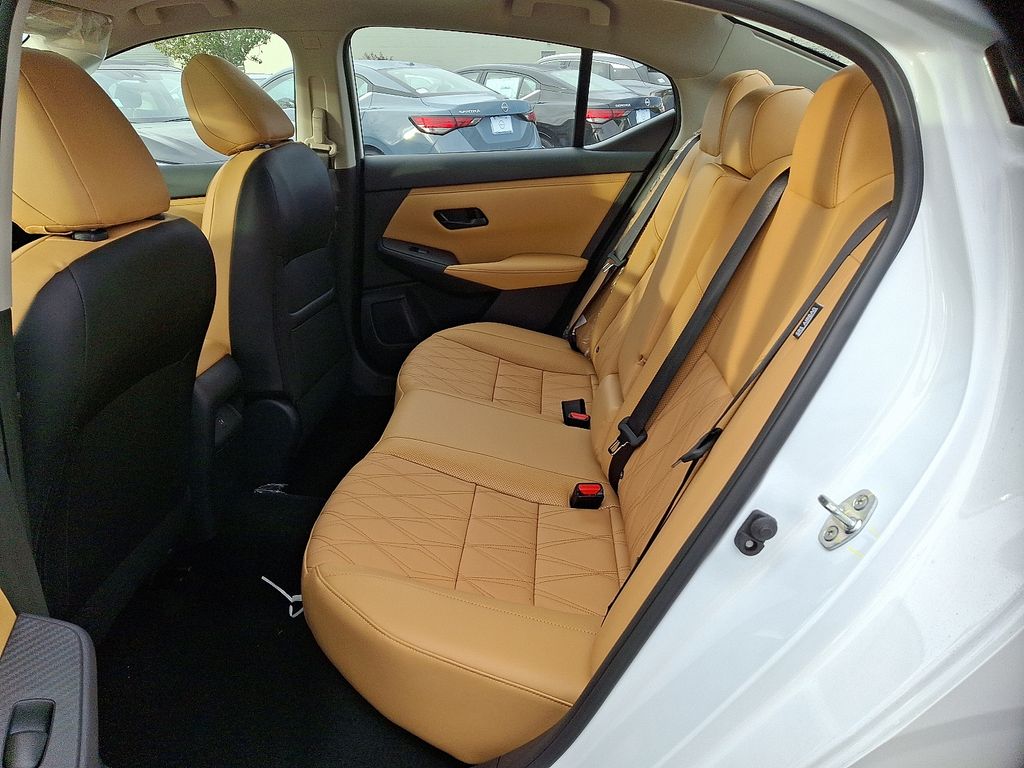 Thumbnail: 2025 Nissan Sentra - 5