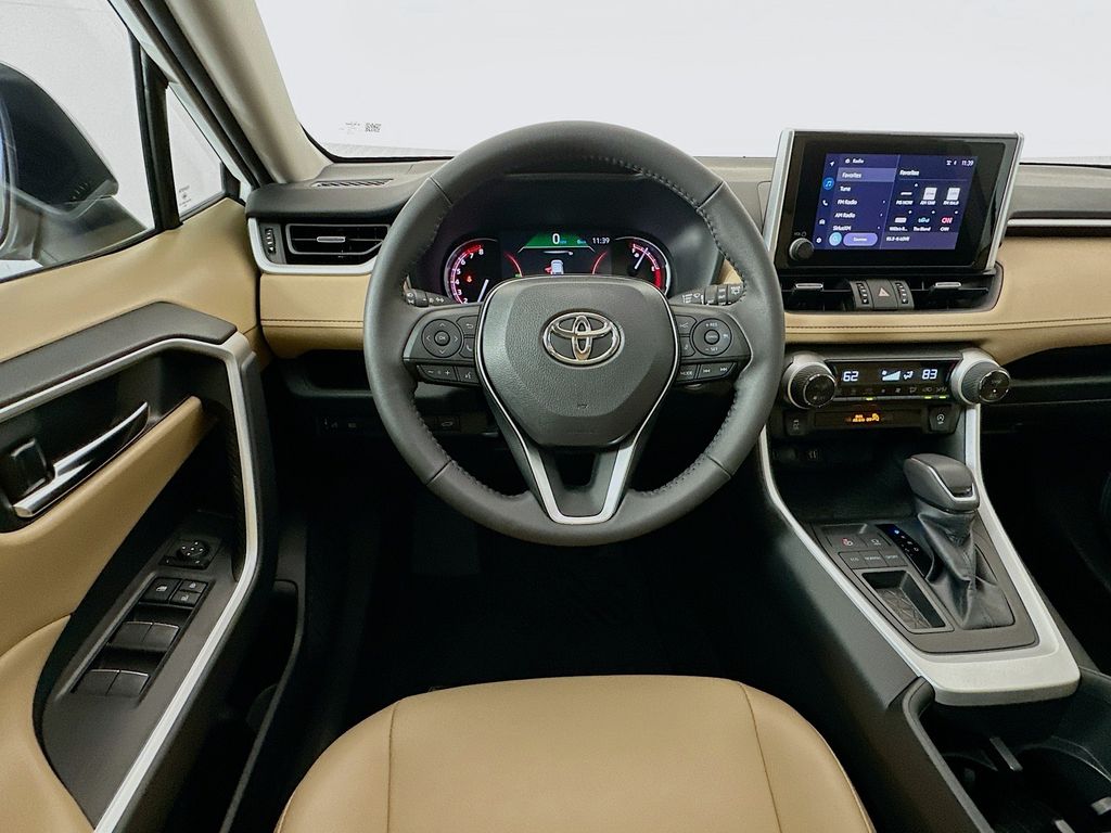 Thumbnail: 2023 Toyota RAV4 - 22