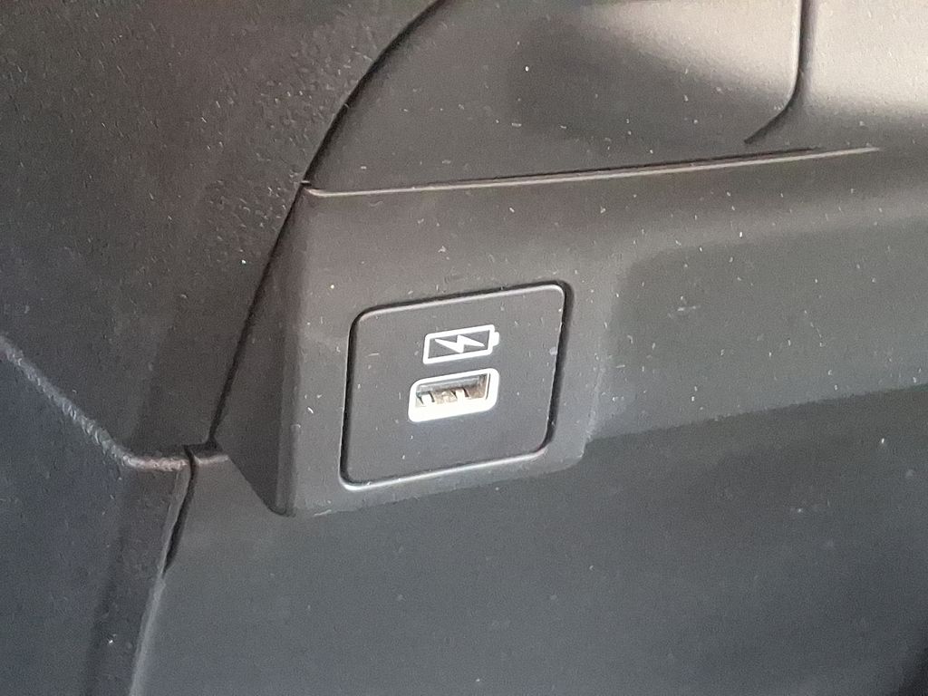 Thumbnail: 2023 Honda Odyssey - 30